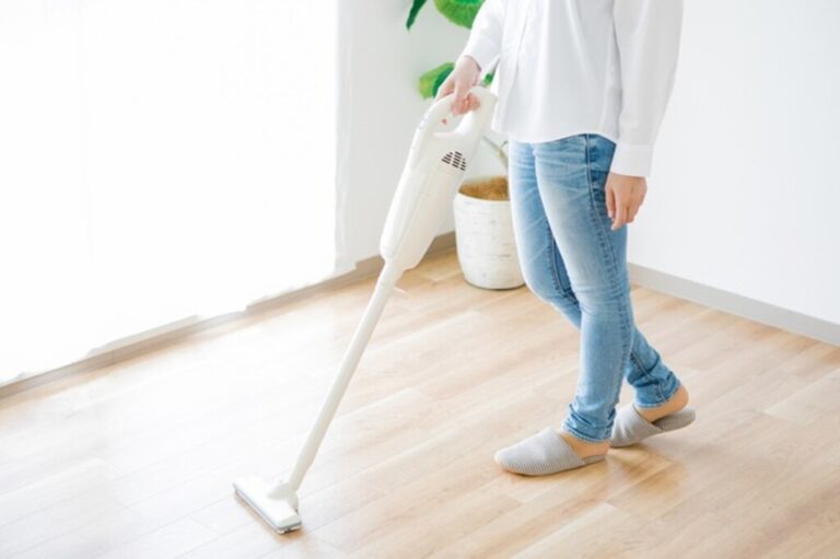 【これから買う人必見】掃除がラクラク！「コードレス掃除機」の選び方